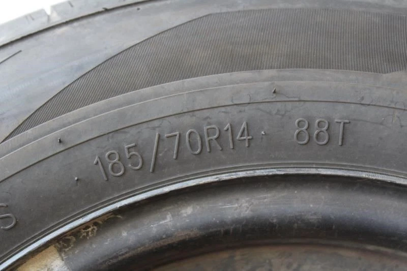 1989 FORD PROBE STEEL WHEEL 185 70 14 RIM WITH MOHAVE TIRE 8/32" TREAD - Image 2 of 4