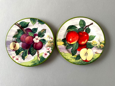Two Villa d'Este, Italy Hand Decorated Plates with Fruit 8 1/2'' D. 'Crazing'
