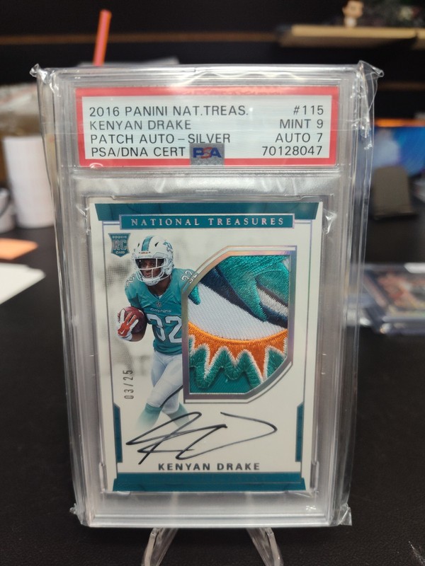 2016 Panini National Treasures Kenyan Drake /25 Silver RC Logo Patch Auto PSA 9