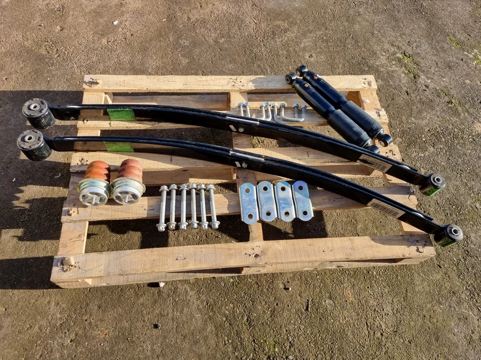 Citroen Relay Fiat Ducato Peugeot Boxer Heavy Duty Rear Leaf Springs + kit 06 on - Image 2 of 2