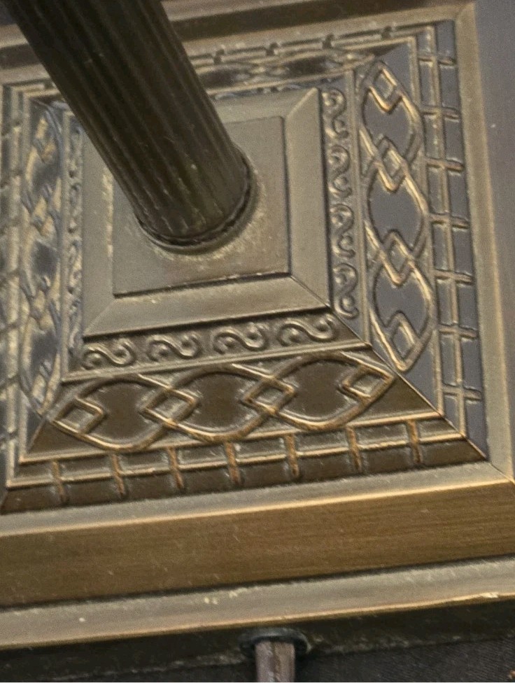 Picture 3 of 9
