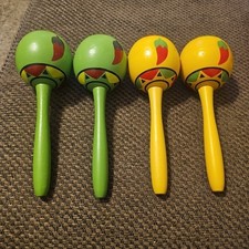 4 HANDMADE PAINTED GENUINE MEXICO WOODEN MARACAS SHAKERS Green Yellow 7.5x 3"