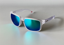 Oakley Holbrook OO9102 signature edition Sunglasses frosted frame green lens