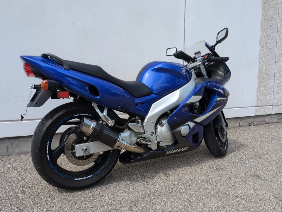 Yamaha: YZF - Image 3 of 4