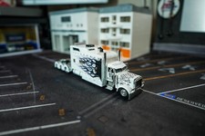 DCP 1:64 Peterbilt 389 Custom Made Long Sleeper