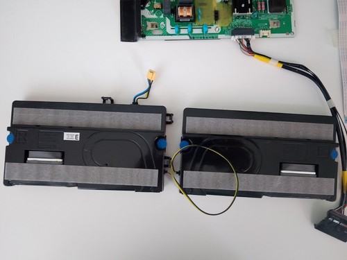 Samsung UE55TU7172U Meinboard - Bild 8 von 8