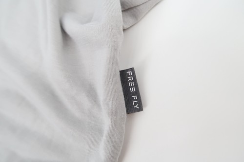Camisa Polo Free Fly Para Hombre Mediana Elevada Gris UPF 30 Elastizada Botón Rendimiento - Imagen 4 de 12