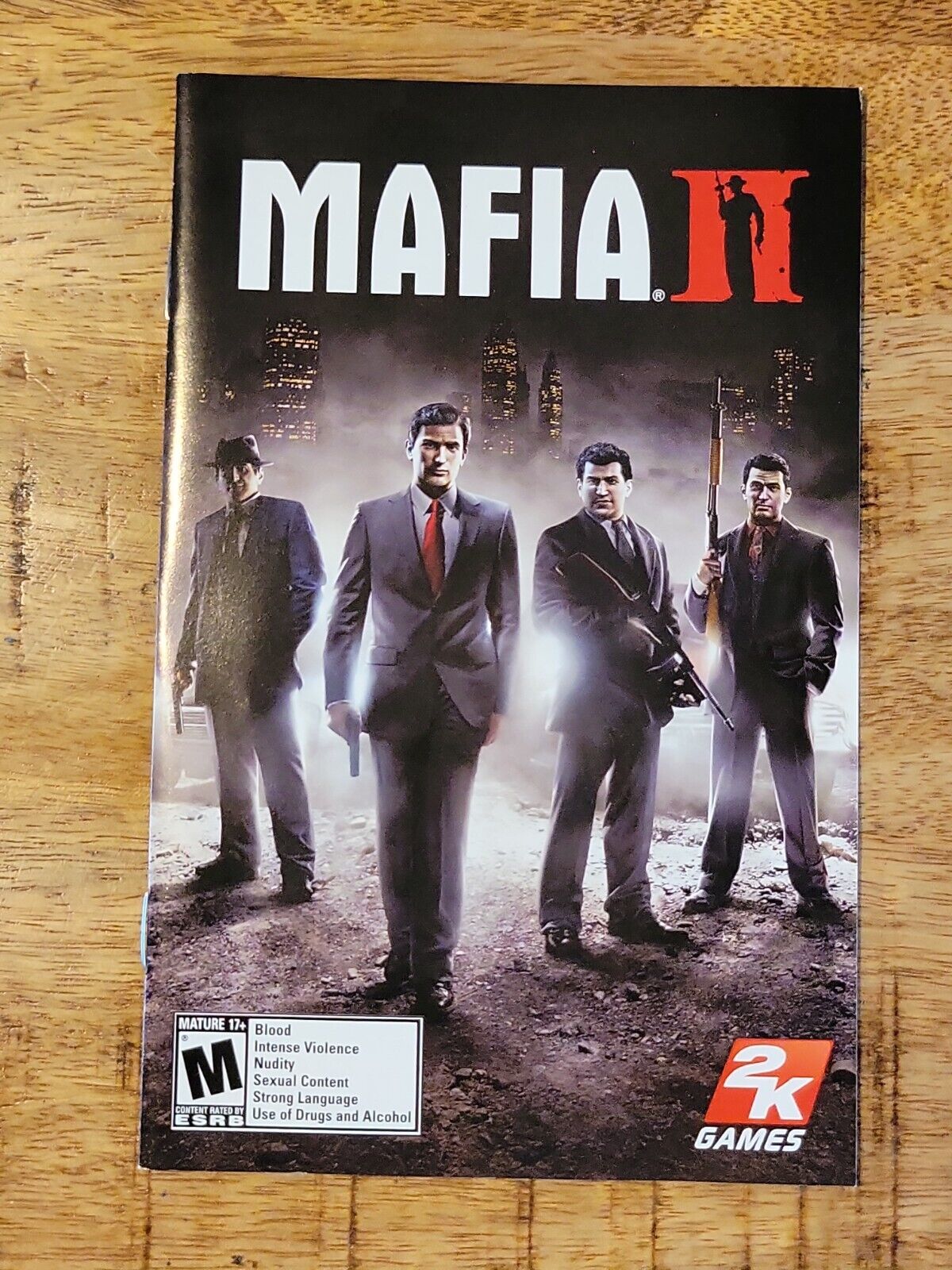 Jogo Mídia Física PcDvD Mafia 2 Original para Computador pc em