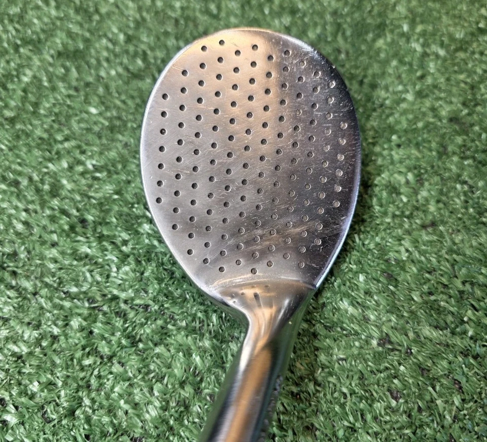 Left-Handed Alien Sport 'THE ULTIMATE SAND WEDGE' By Pat Simmons  - Image 3 of 4