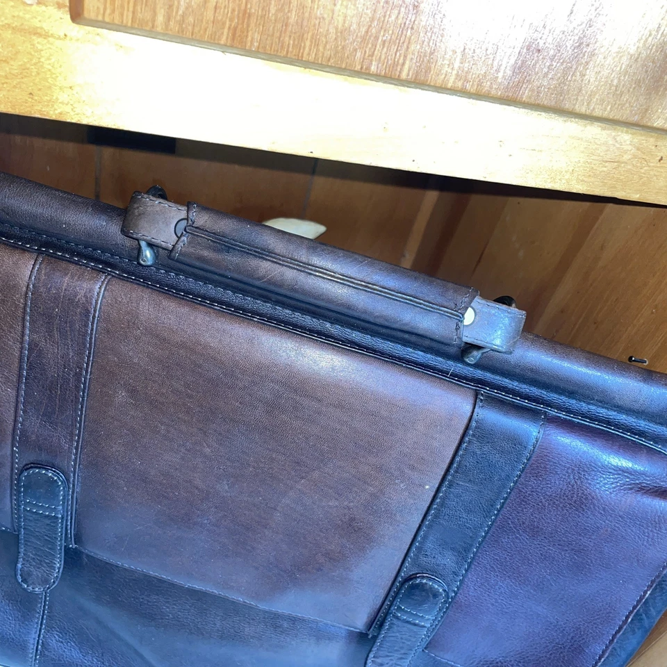 Solo Men Leather Satchel Laptop Commuter Briefcase Business Brown Messenger Bag - Image 3 of 4