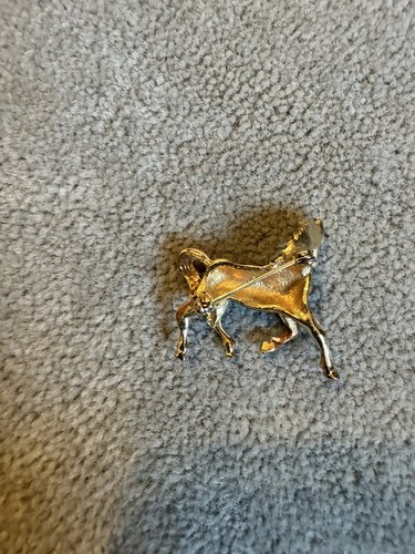 children horse pin brooch - Picture 3 of 7