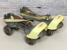 Vtg Union Hardware Roller Skates Yellow Toe Straps Childrens Adjustable USA