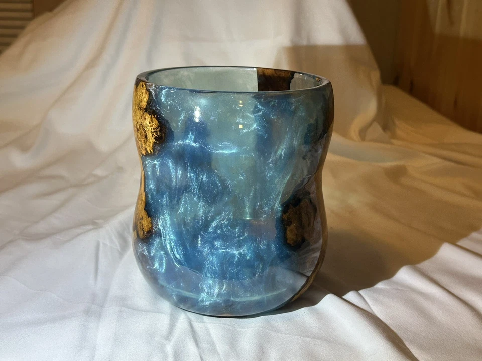 Jarrón epoxi Cherry Burl/Whitetail Studios Wood Works Hecho en EE. UU. ¡PROPIEDAD DE VETERANOS! Foto 3 de 4