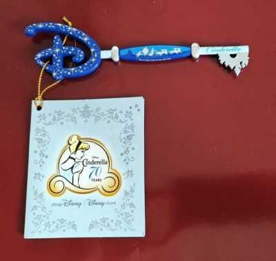 Disney Store Cinderella Key exklusiv 70 Jahre limitierte Auflage blau