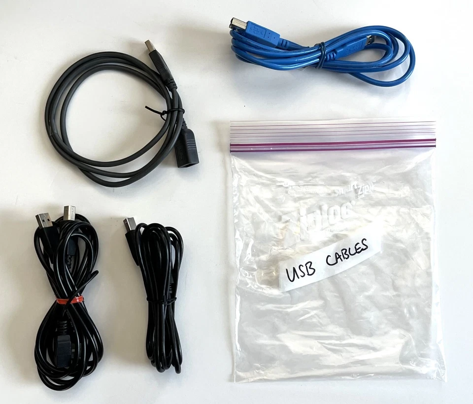 Lote de cables: Ethernet, USB y Teléfono Plus Lote de filtros DSL Foto 4 de 4
