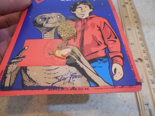 ET E.T. COLLANA GERTIE CIONDOLO DREW BARRYMORE STAR POWER 1982 ORECCHINI & SPILLA - Foto 8 di 9