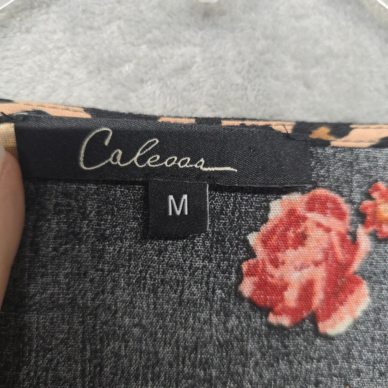 Calessa Top Womens Sz Medium Multi Mixed Print Ti… - image 3