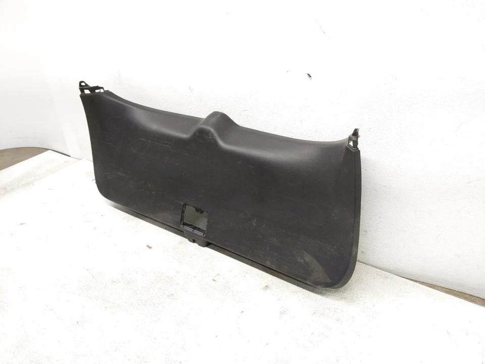 Tapicería interior de puerta levadiza trasera Honda Pilot 2016-2021 - El artículo tiene arañazos y rasguños Foto 3 de 4