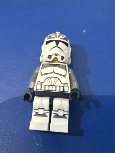 Lego Star Wars Minifigure - Clone Trooper (Phase 2), 104th ‘Wolfpack’, sw0537