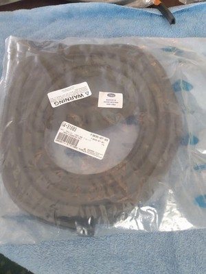 1958-60 Ford Thunderbird T Bird Door Weatherstrip Seals Pair Tapco In Package