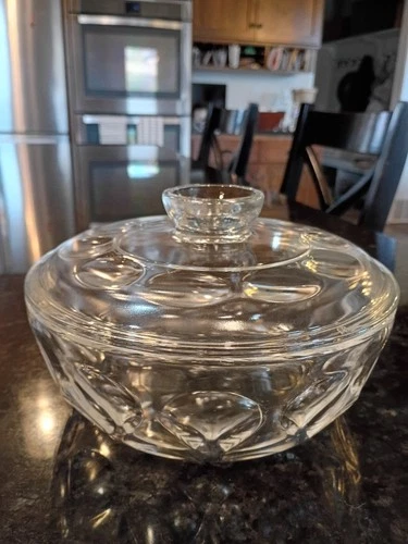 Vintage Corning Pyrex 70s Round Thumbprint Sculpted Teardrop Ovenware Dish w Lid