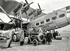 SHELL OIL GAS AVIATION REFUELING  IMPERIAL AIRWAYS 8X10 REPRINT