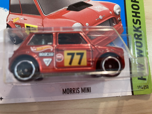 Hot wheels Morris Mini Cooper x 2 rare new on cards from 2014 - removable bodies - Picture 4 of 16