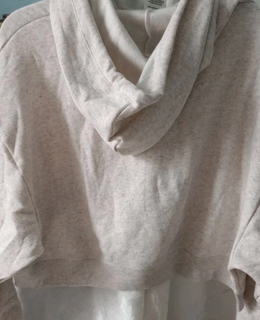 UNDERCOVER Felpa con cappuccio Victoria's Secret Everyday Fleece Cropped taglia XL Heather Avena nuova con etichette