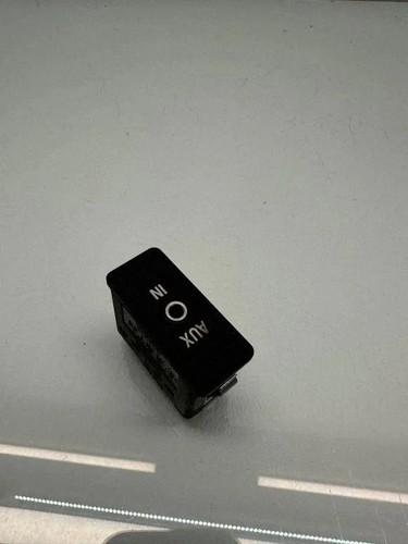 Câble adaptateur AUX