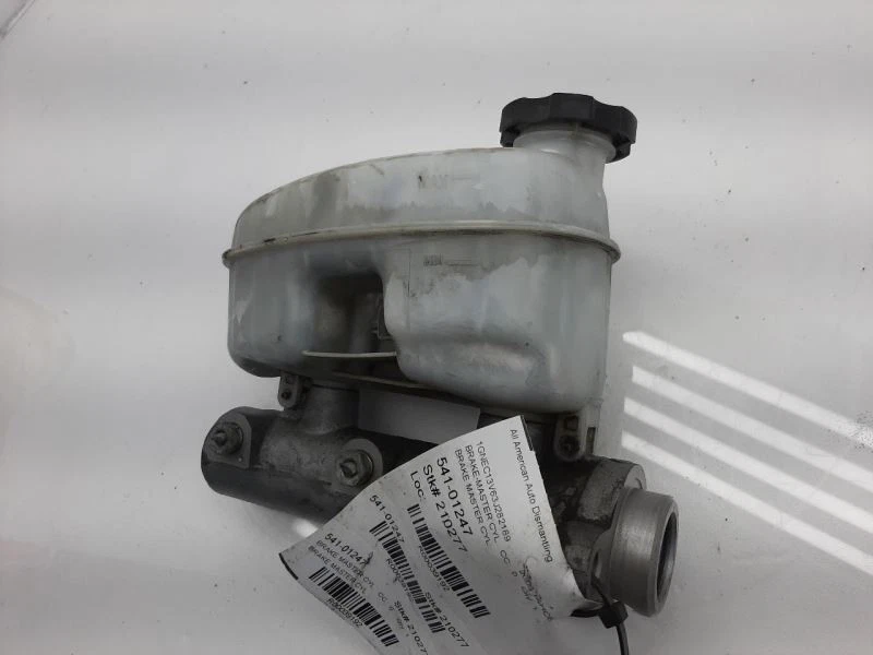 Главный тормозной цилиндр 03 04 05 06 07 GMC SIERRA 1500 PICKUP классический 18047527 - Изображение 3 из 4