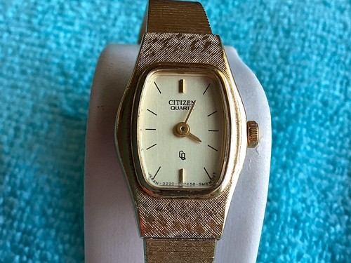 Vintage,NEW,Citizen Quartz Ladies Dainty Gold Tone, Watch New Battery.