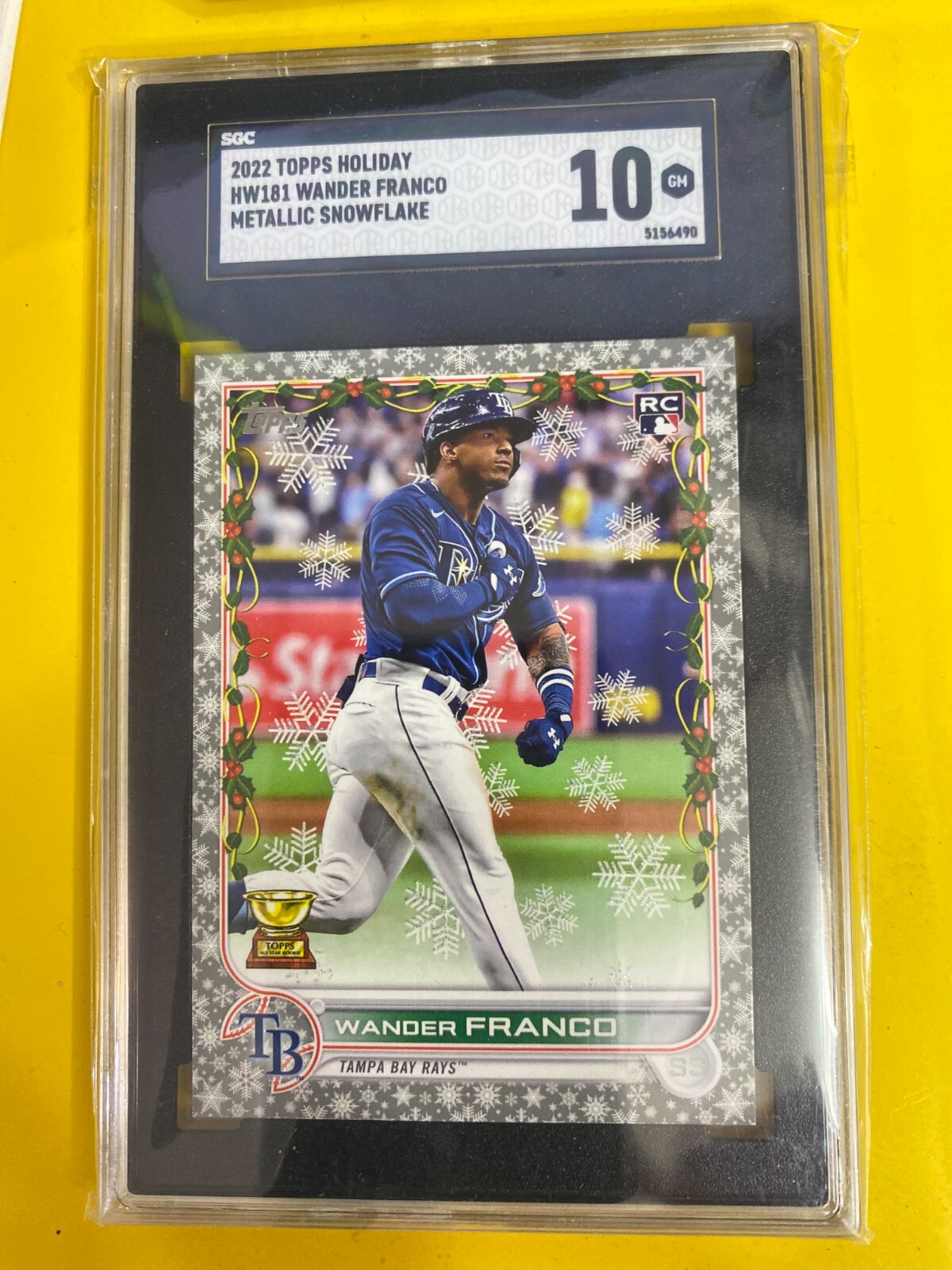 DA77665  2022 Topps Holiday Metallic #HW181 Wander Franco RC SGC 10