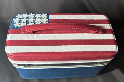 Vintage Samsonite Fashionaire Makeup Train Case American Flag Hand