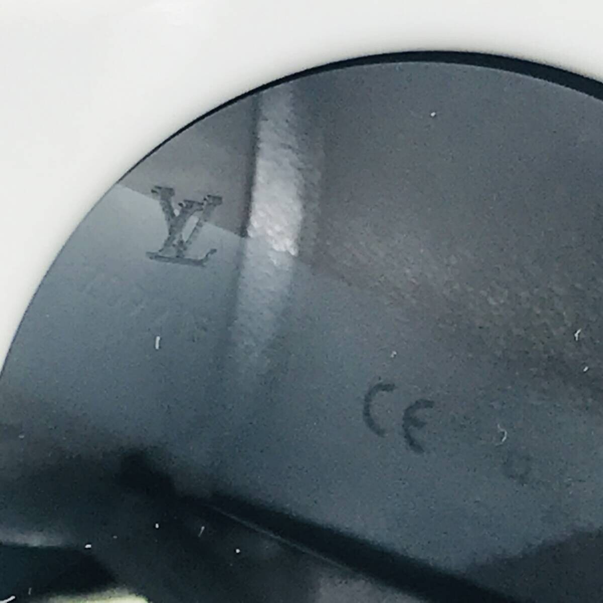 Louis Vuitton Supreme Downtown Sunglasses Men'S White 46 21 145