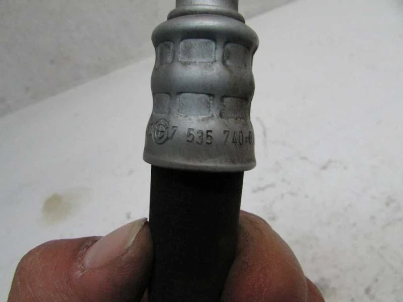 2006-2008 BMW 750i 750li Engine Motor Oil Cooler Inlet Pipe Tube Hose 1722753574 - Image 4 of 4