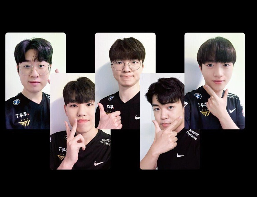 T1 WORLD 2022 MEMBERSHIP OFFICIAL PHOTOCARD LEAGUE OF
