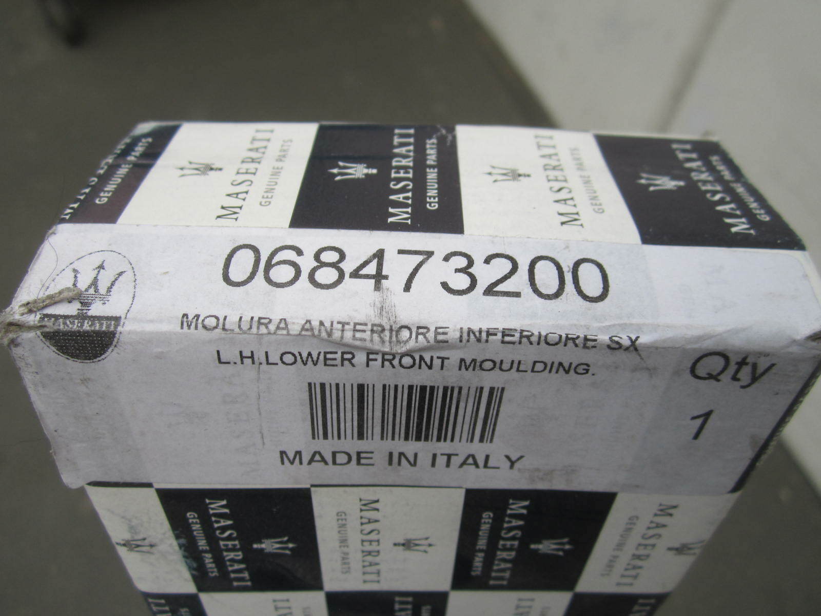 em108443 Maserati Front LH Lower Moulding 068473200 OEM