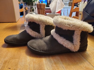 clarks sheepskin boots