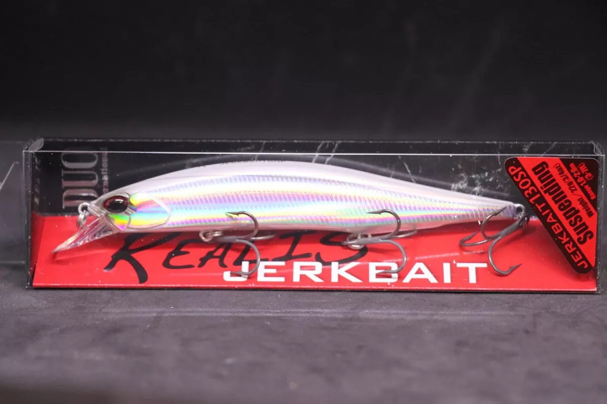 DUO Realis Jerkbait 130SP - Sagoshi Silver - 130mm Suspending Jerkbait Bass  Lure