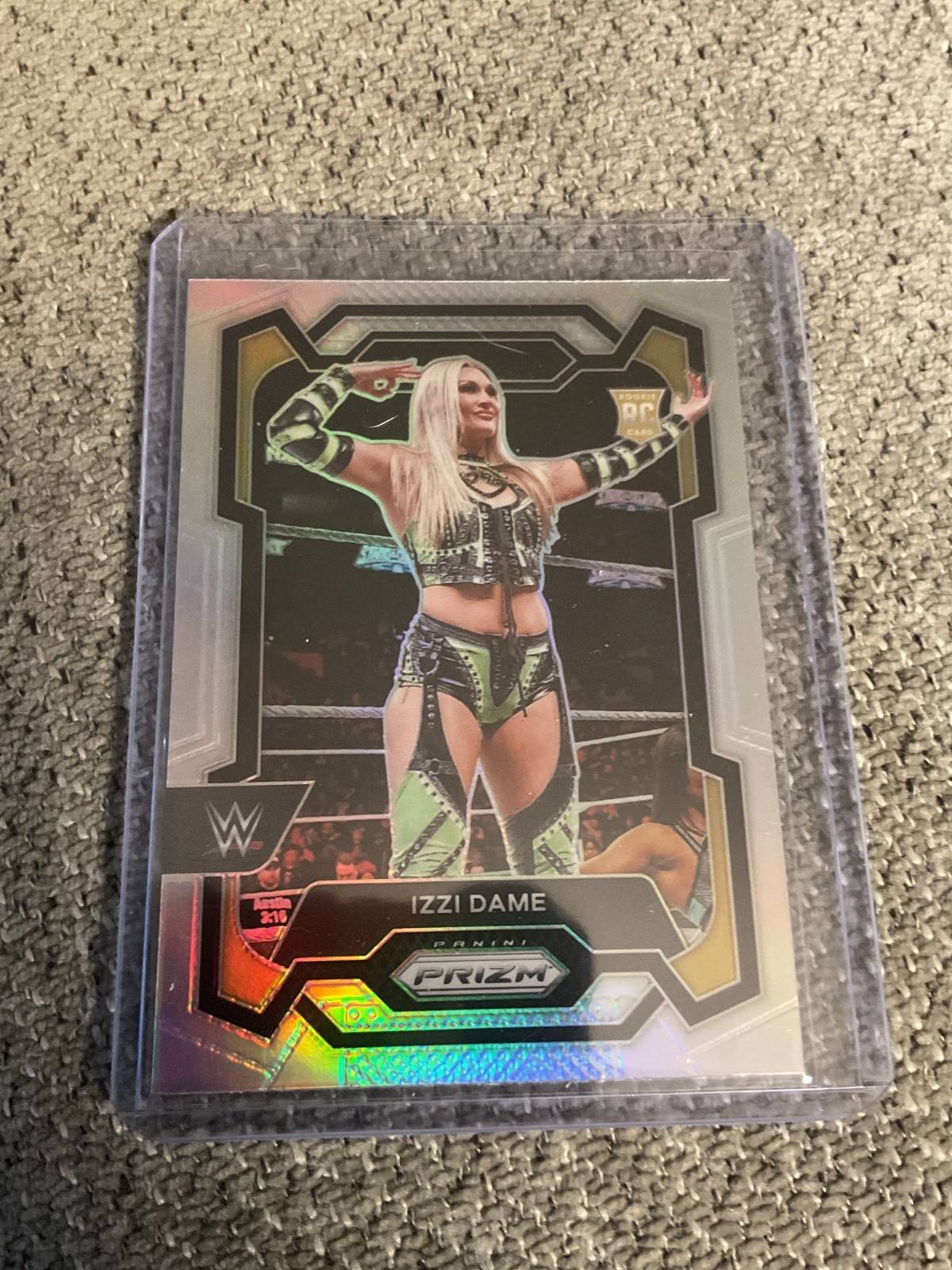2024 Panini Prizm WWE - Izzi Dame #116 Silver Prizm (RC)