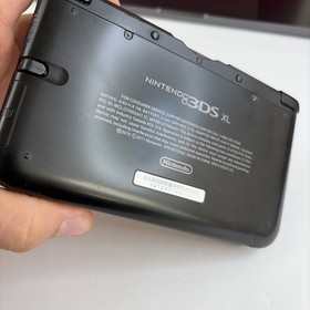 Nintendo 3DS XL Handheld Console SPR-001 Black US Model Charger Stylus