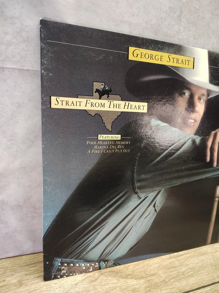 George Strait – Strait From the Heart MCA-5320 1982 LP Randy’s Roost Master EX - Image 2 of 4