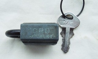 1939 Patent Dated Lockport New York Ford Gum & Vending Logo Lock & key