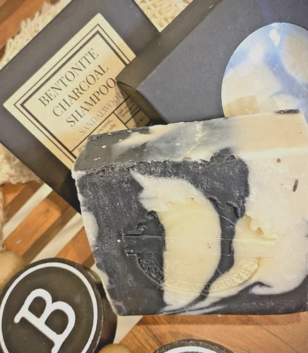 Bentonite Clay & Charcoal Bar Shampoo Detoxifying, Nourishing, Eco-Friendly