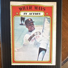 O-Pee-Chee 1972 Topps Willie Mays In Action #50 Giants MLB Base Card
