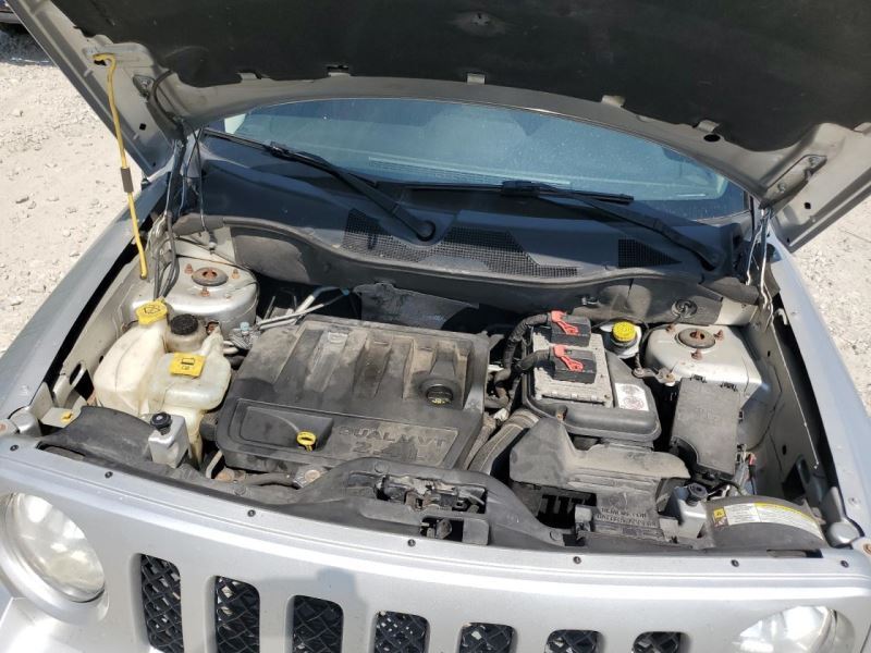 Engine 2.4L VIN B 8th Digit Without Oil Cooler Fits 1015 PATRIOT