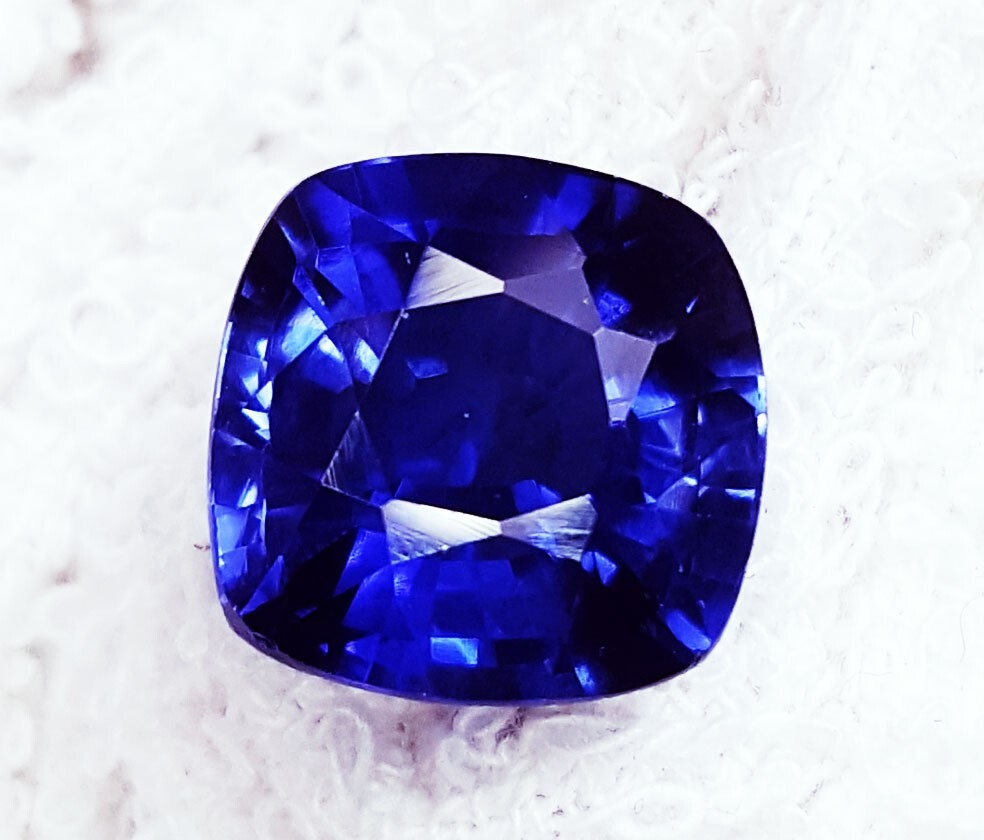 Pierre Tanzanite Violette Naturelle 6 Carats Coussin - Gemme Rare Qualité Excellente