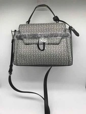 Pre-Owned Guess Black Monogram Shoulder Bag