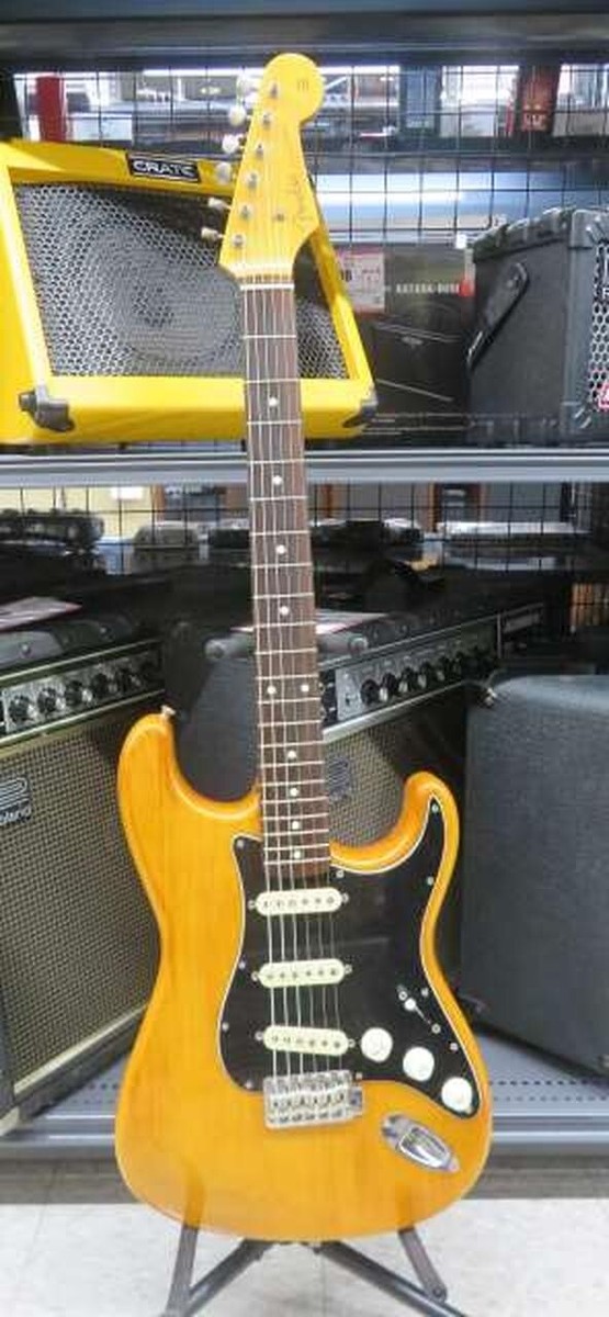 ギター Fender Japan ST62 CSB Fender Japan ST62-CCB Stratocaster Natural Made in Japan