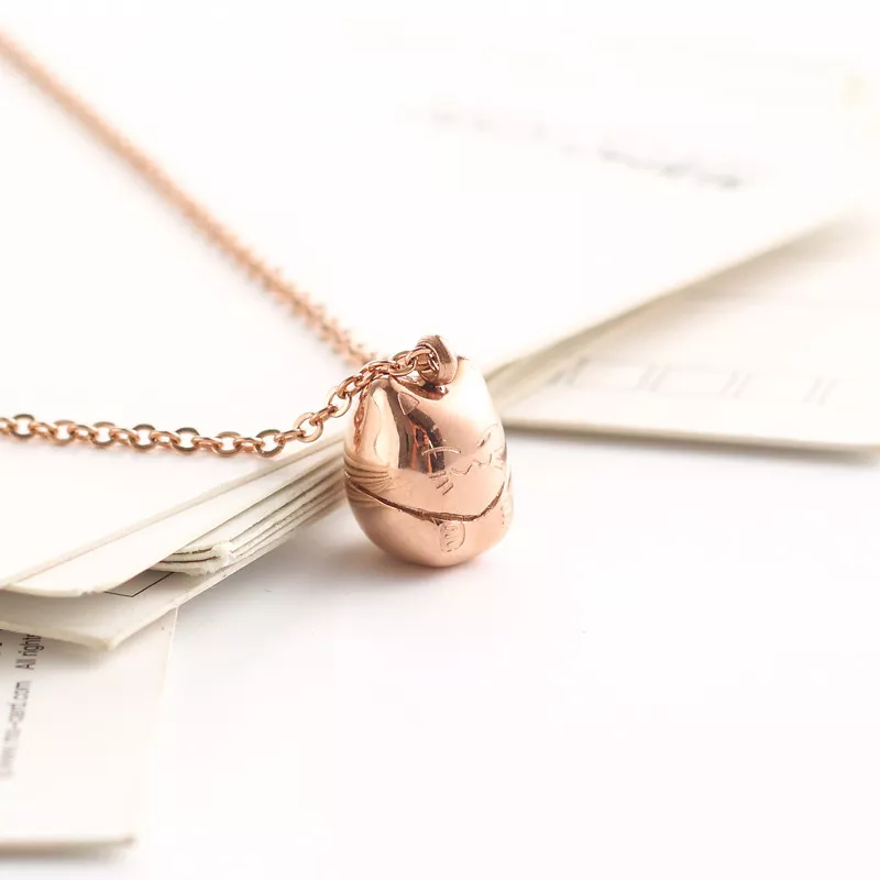Maneki neko sale necklace